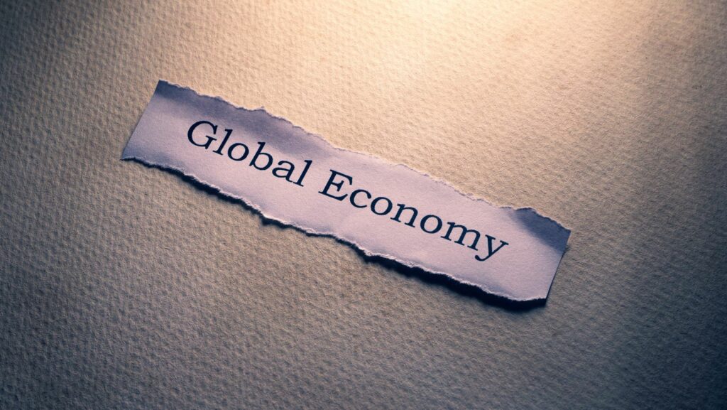 which of these describes the positive effects of a global economy?